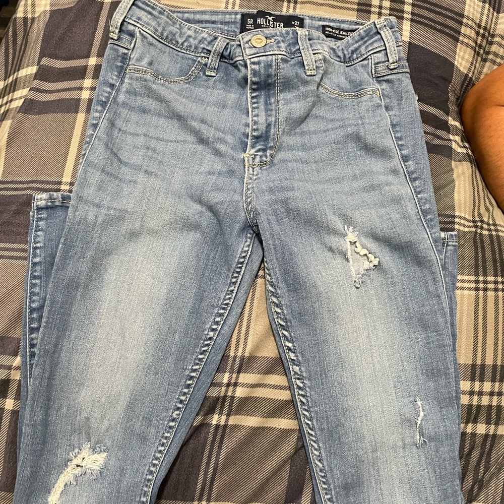 Hollister Women's Faded Blue Ripped Skinny Jeans